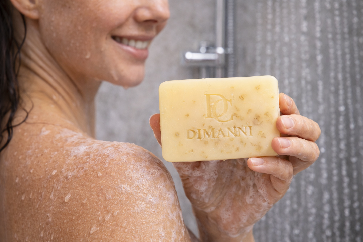 DIMANNI CANADA Eucalyptus Oatmeal Honey Goat’s Milk Soap Bar