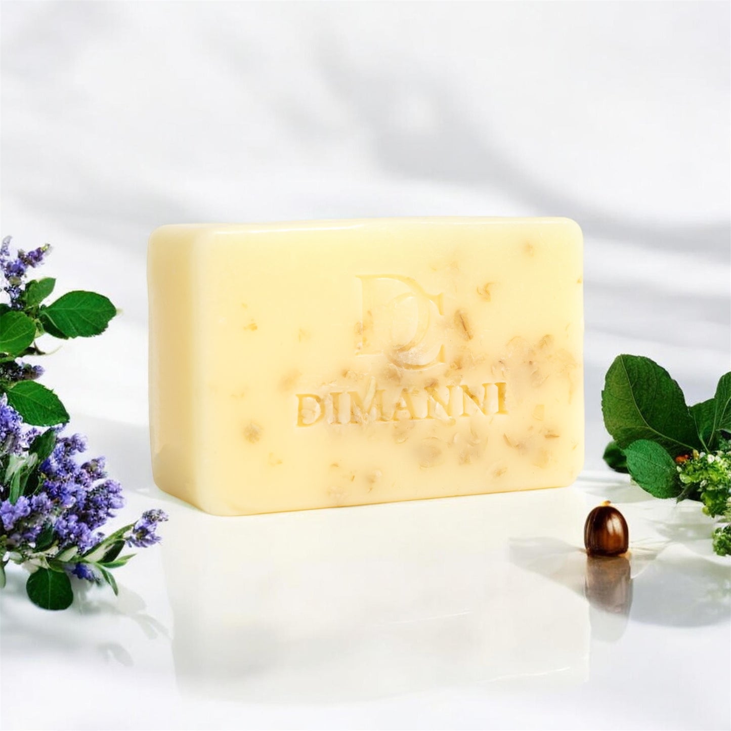 DIMANNI CANADA Eucalyptus Oatmeal Honey Goat’s Milk Soap Bar